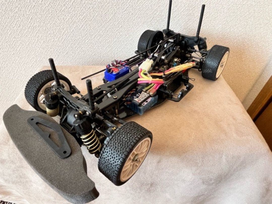 当時物 TA04-PRO ベルト駆動 4WD RCシャーシキット 未走行車