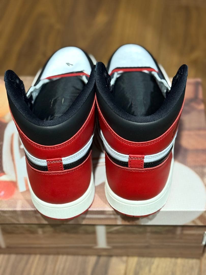 エア ジョーダン 1 レトロ HIGH OG \"Black Toe\"