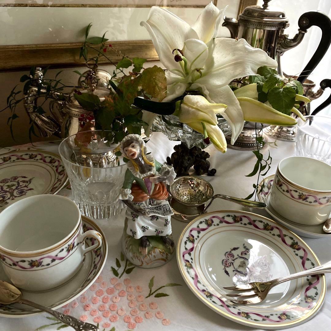 ジノリのとても上品で可愛いトリオ2客セット