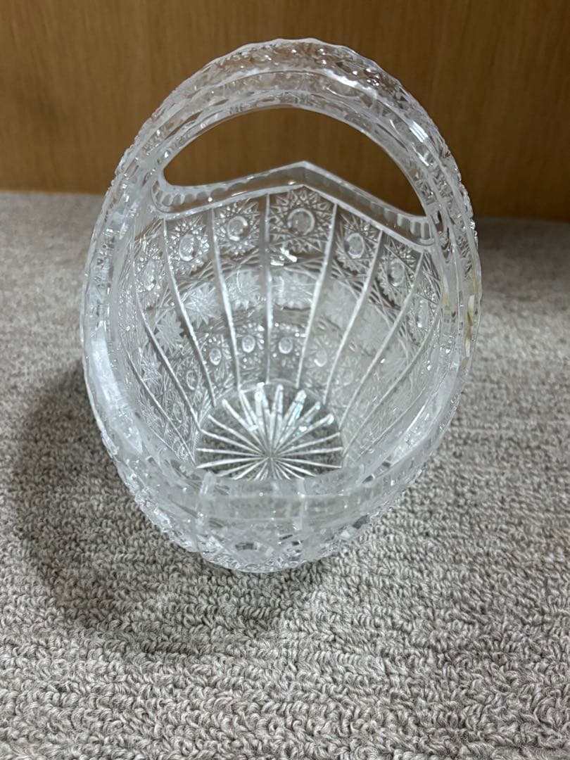 新品未使用　BOHEMIA CRYSTAL カットガラス花器　小物入れ　箱付き