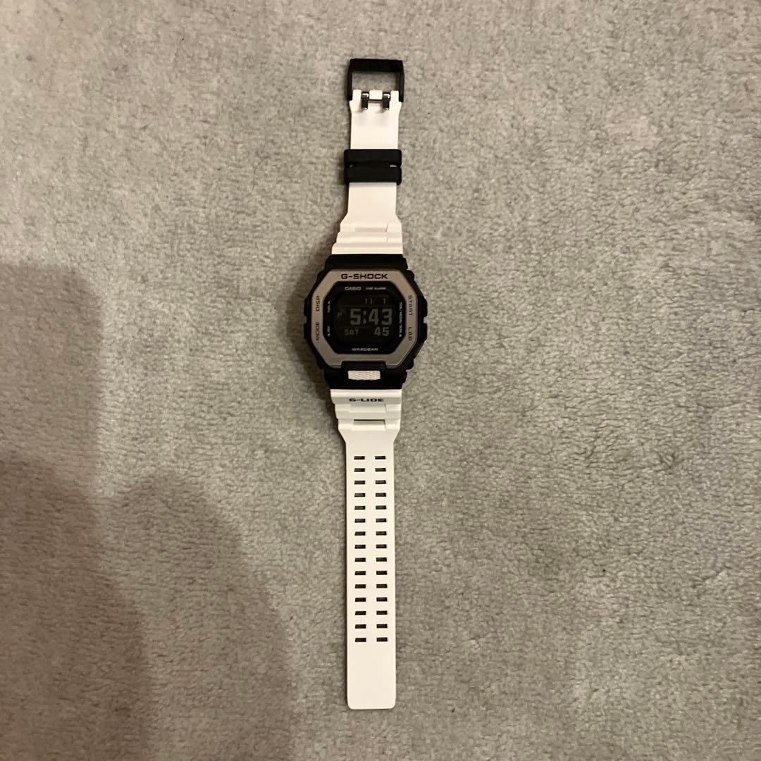 G-SHOCK デジタル腕時計 ホワイト/ブラック