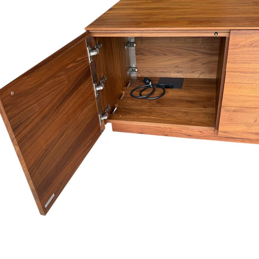 HR567 WALTER KNOLL ウォルターノル Exec-V ボード