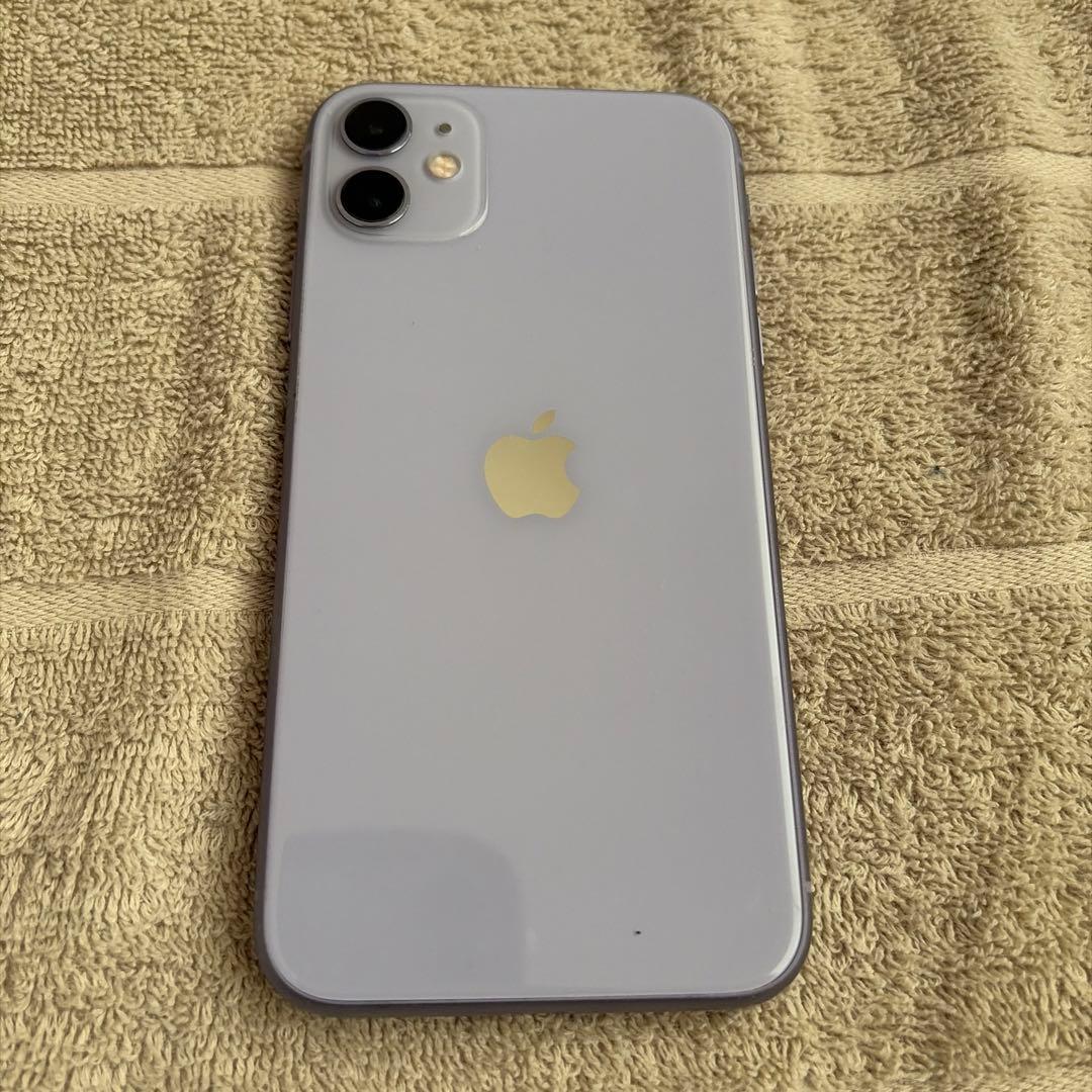 美品Apple iPhone 11 本体 パープル