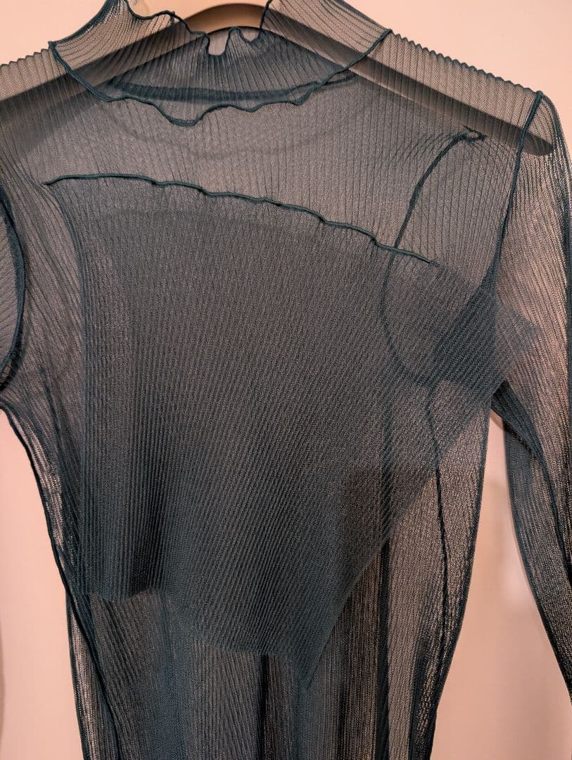 todo kotohayokozawa メッシュリブ長袖クロップドトップス