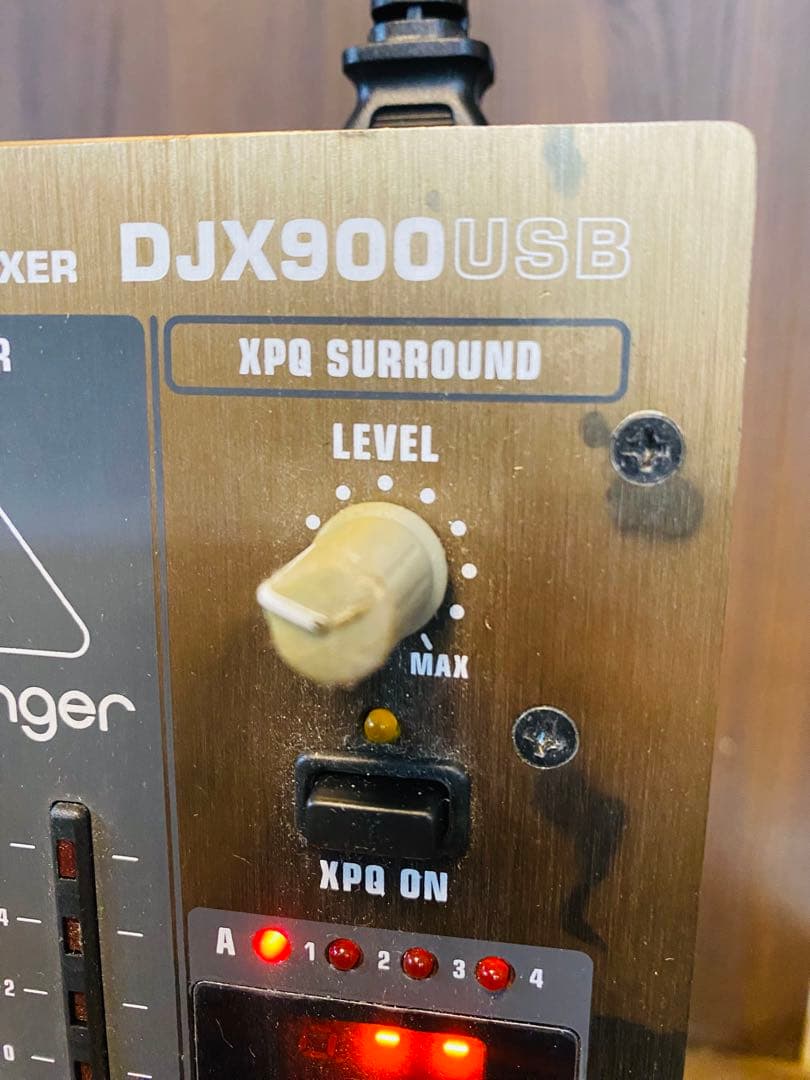 Q3080 BEHRINGER DJ MIXER DJX900USB ミキサー