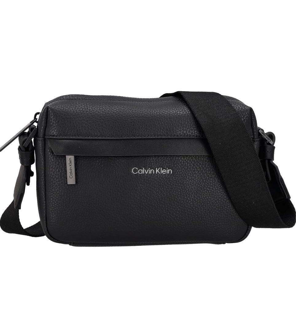   ブラックショルダーバッグ