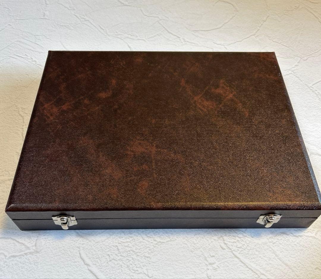 砂　【訳あり未使用】ラッキーウッド 18-12 (26本)カトラリーセット