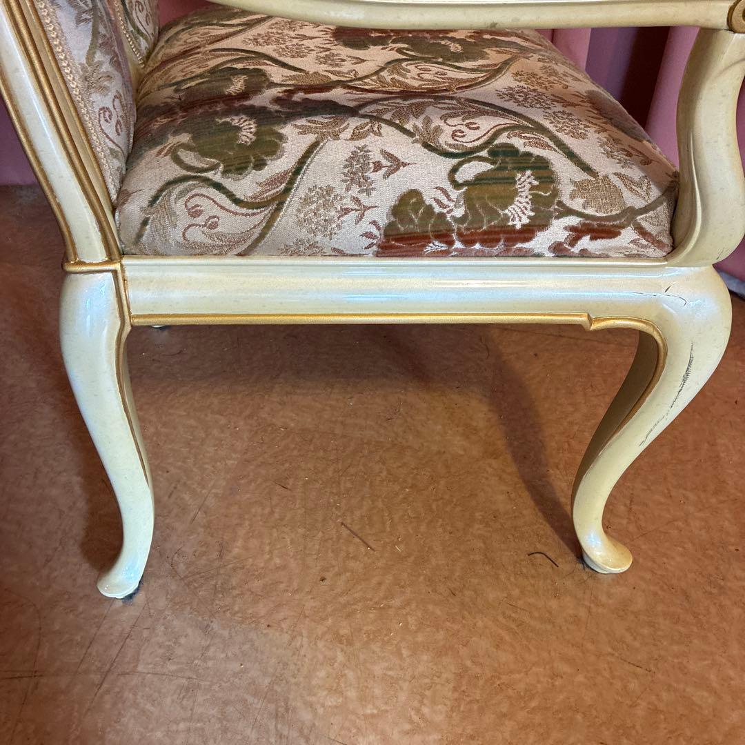 アンティークチェア花柄