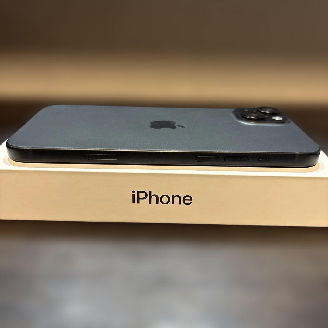 iPhone15plus 128GB ブラック SIMフリー 充電器付き