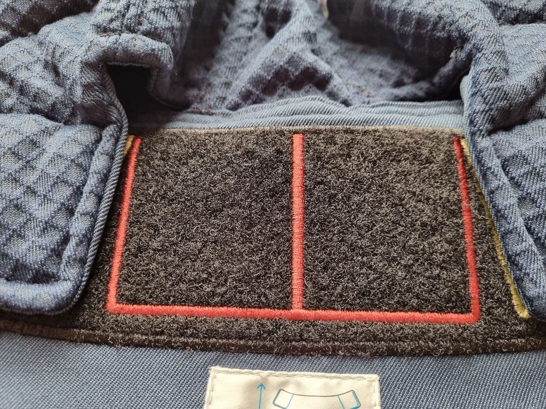 【美品】Ergobaby Omni Breeze OMNI 、ダークブルー