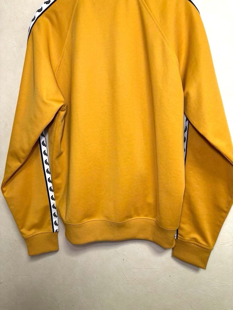【美品】FRED PERRY フレッドペリー 　トラックジャケット　ポルトガル製