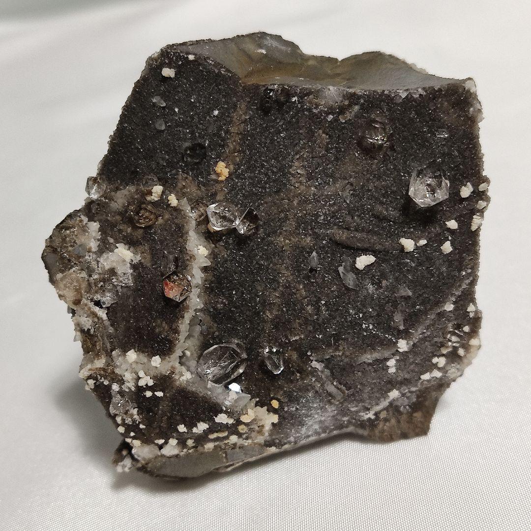 パワーストーン　天然石　原石　ミラボーダイアモンドクォーツ　133g　No641