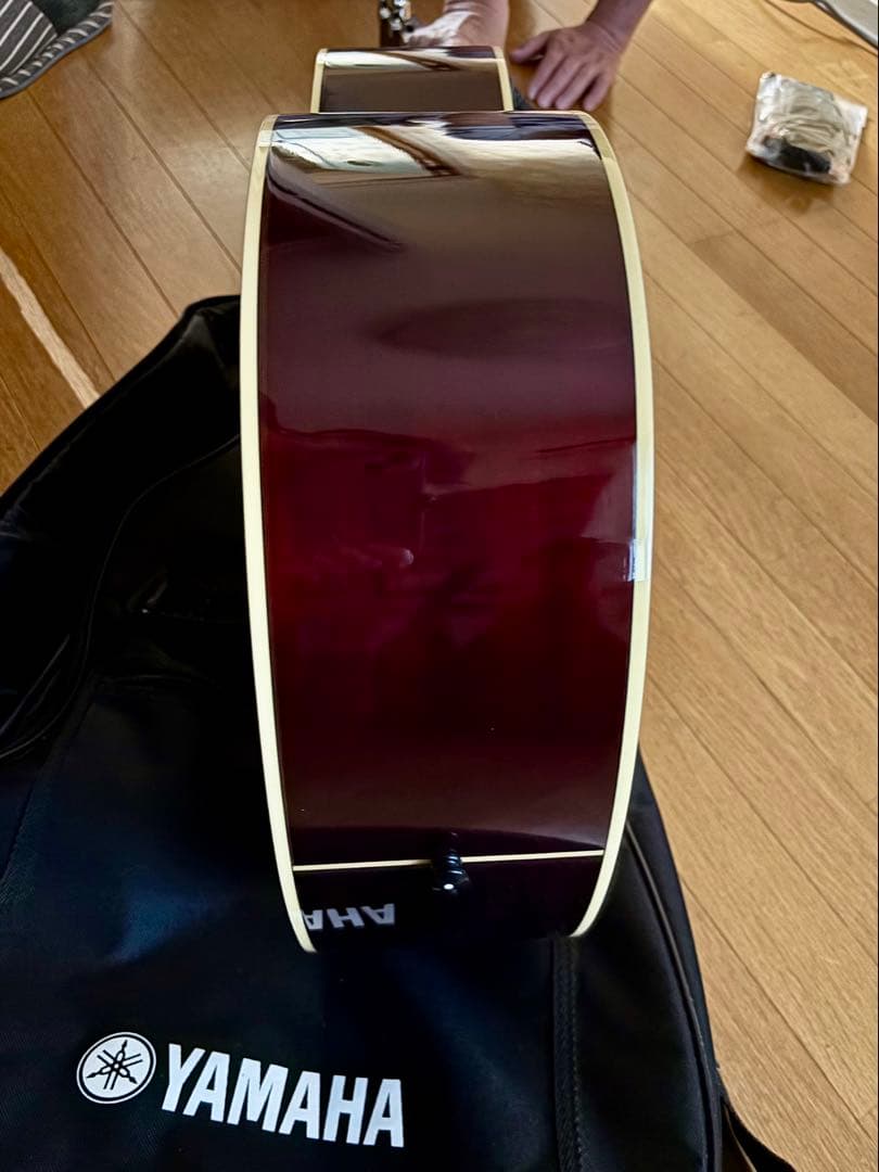 Yamaha アコースティックギター レッドグラデーション☆花☆