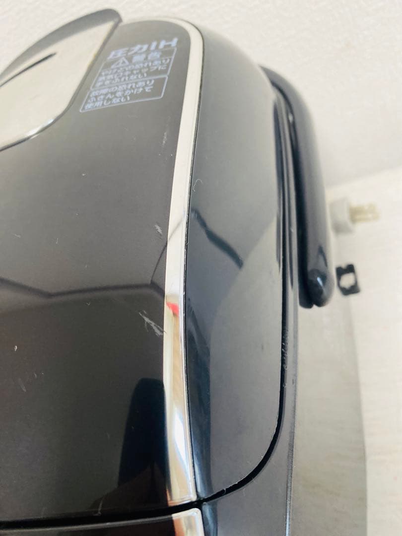 ZOJIRUSHI 圧力IH炊飯ジャー 極め炊きNP-RT05型 ブラック