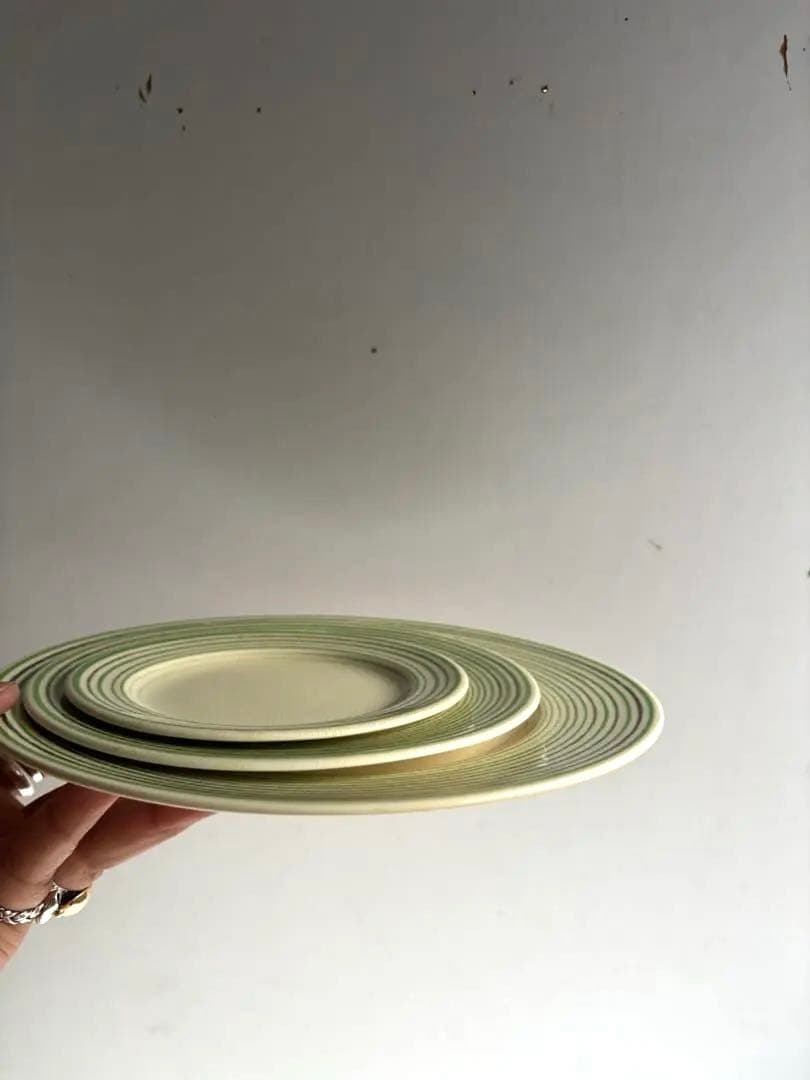 845 英国 アンティーク スージークーパー プレート3点組 クレヨンライン