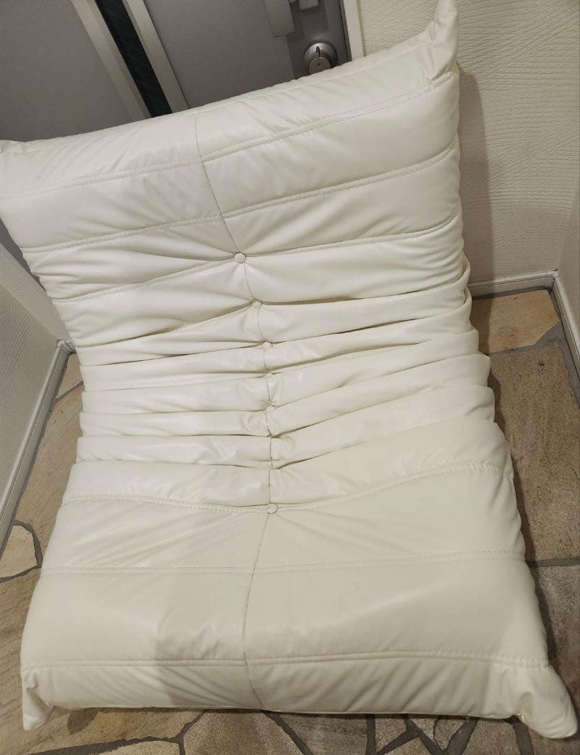 リプロダクトligne rosetリーンロゼ　トーゴ レザーキャタピラーソファ