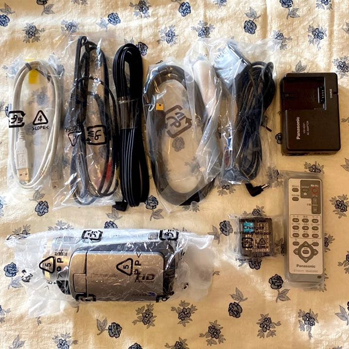 ビデオカメラ Panasonic HDC-SD5-S