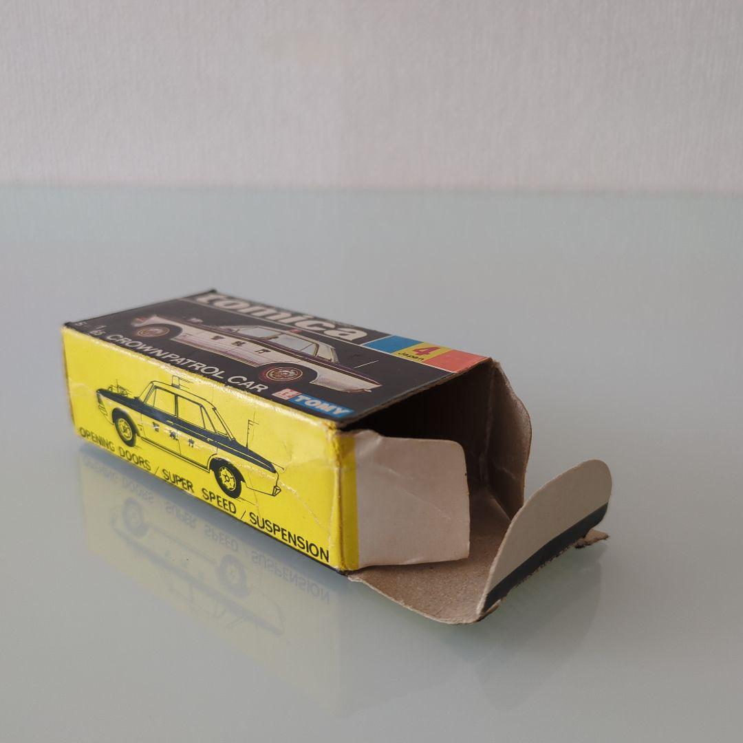 黒箱 トミカ クラウンパトロールカー 1A シール付き 色指定箱