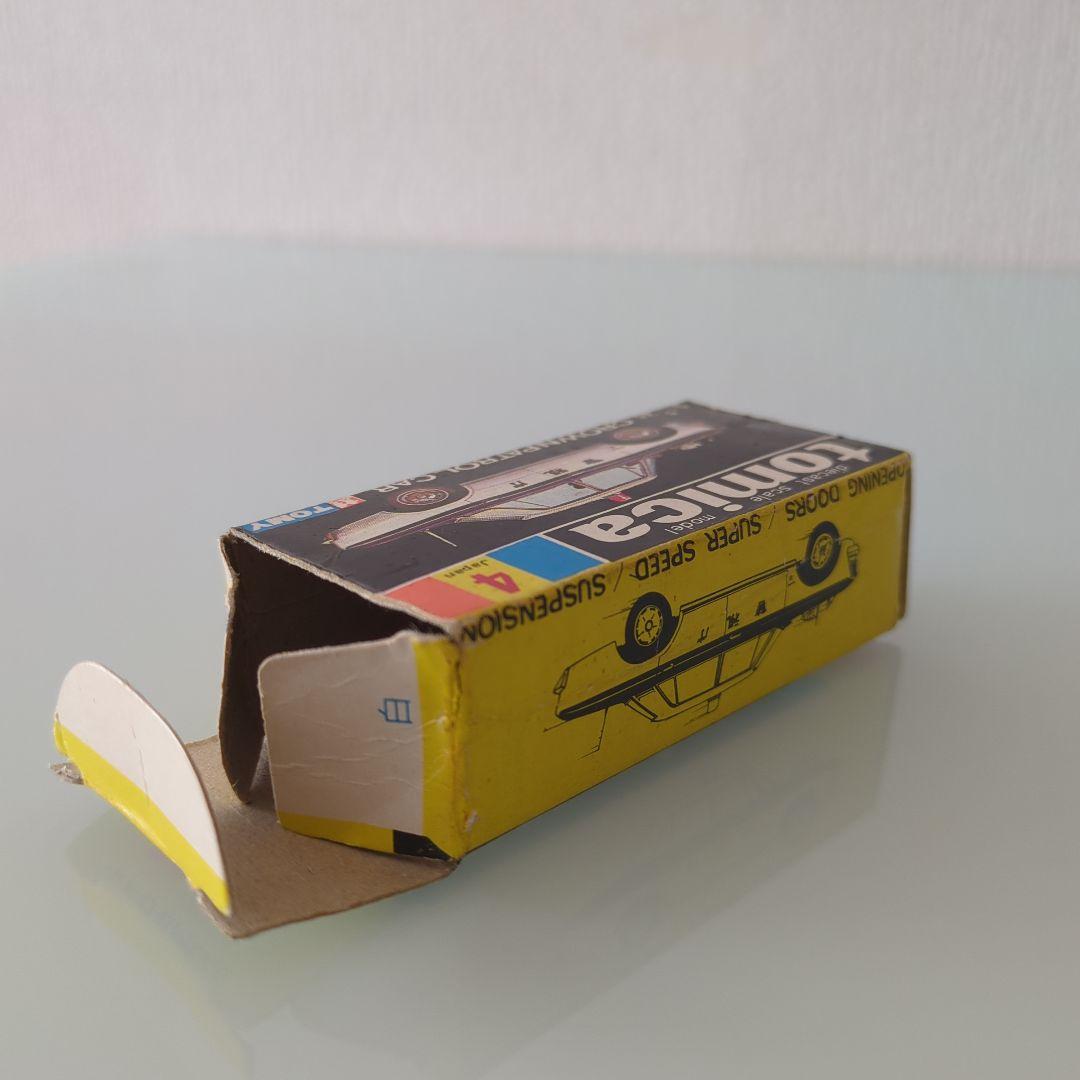 黒箱 トミカ クラウンパトロールカー 1A シール付き 色指定箱