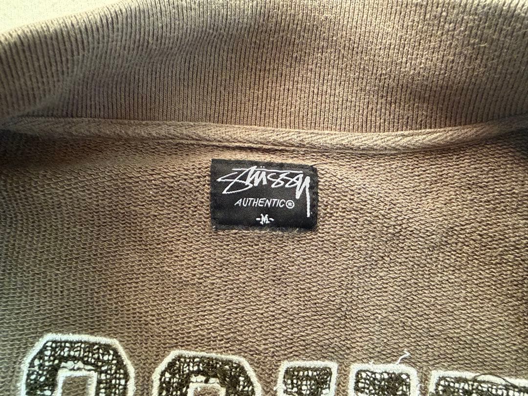 STUSSY ステューシー スタジャン Mサイズ