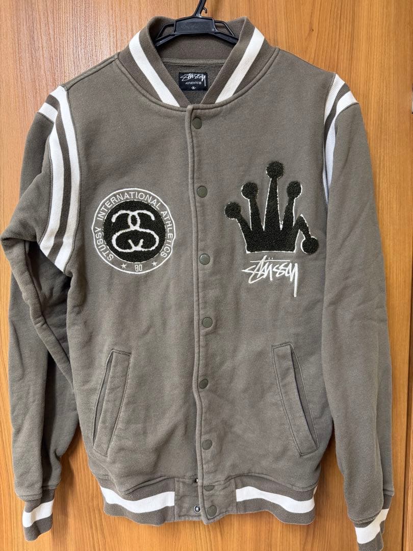 STUSSY ステューシー スタジャン Mサイズ