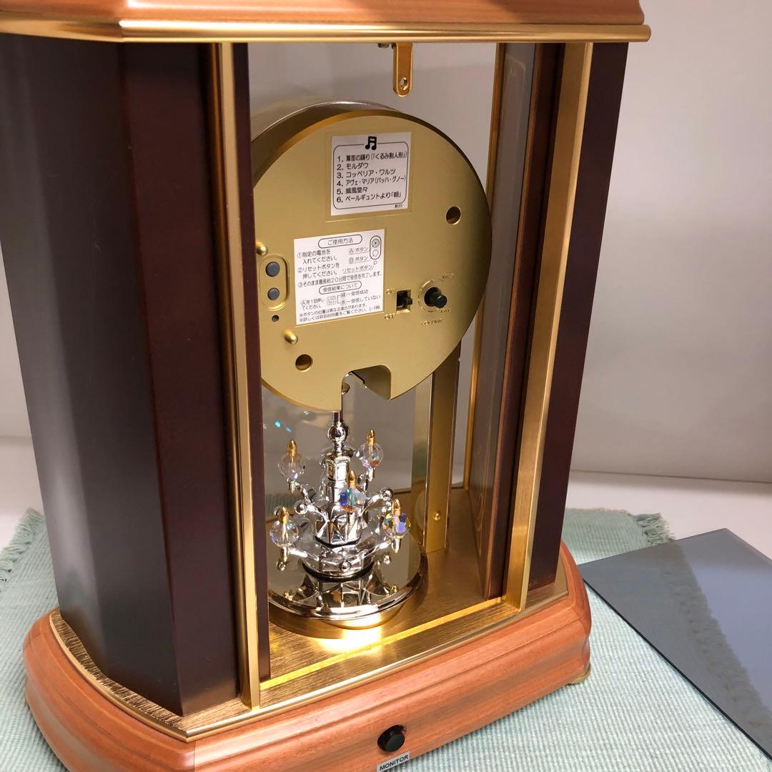 SEIKO HW528B メロディ置時計エンブレム