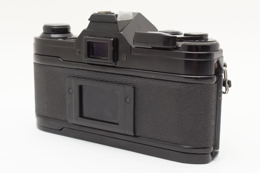 フィルムカメラ Canon AE-1 Black + New FD 50mm f1.8