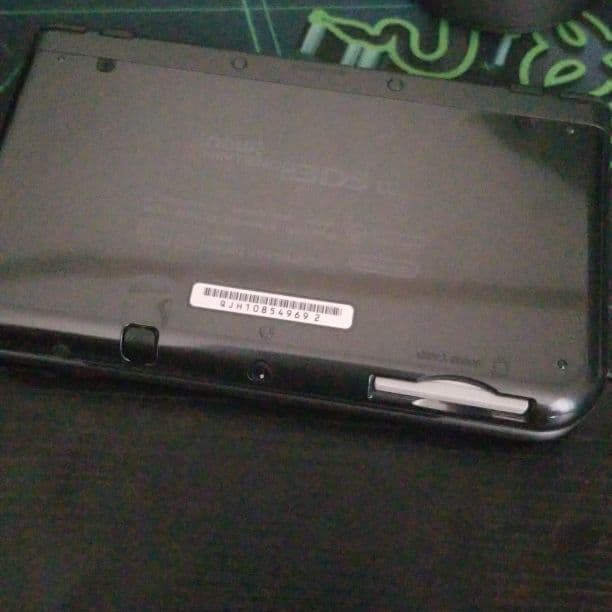 Newニンテンドー3DS LL 箱付き!!