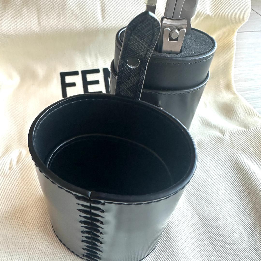 【新品未使用】FENDI フェンディ 雑貨 FFロゴ 7AS032 レザー