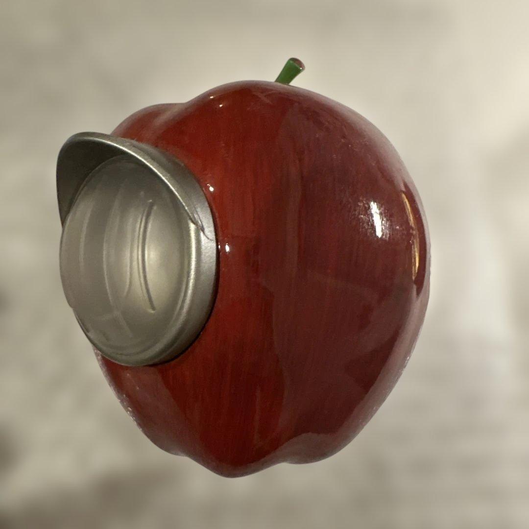 UNDERCOVER（アンダーカバー）×MEDICOM TOY 人形とリンゴ