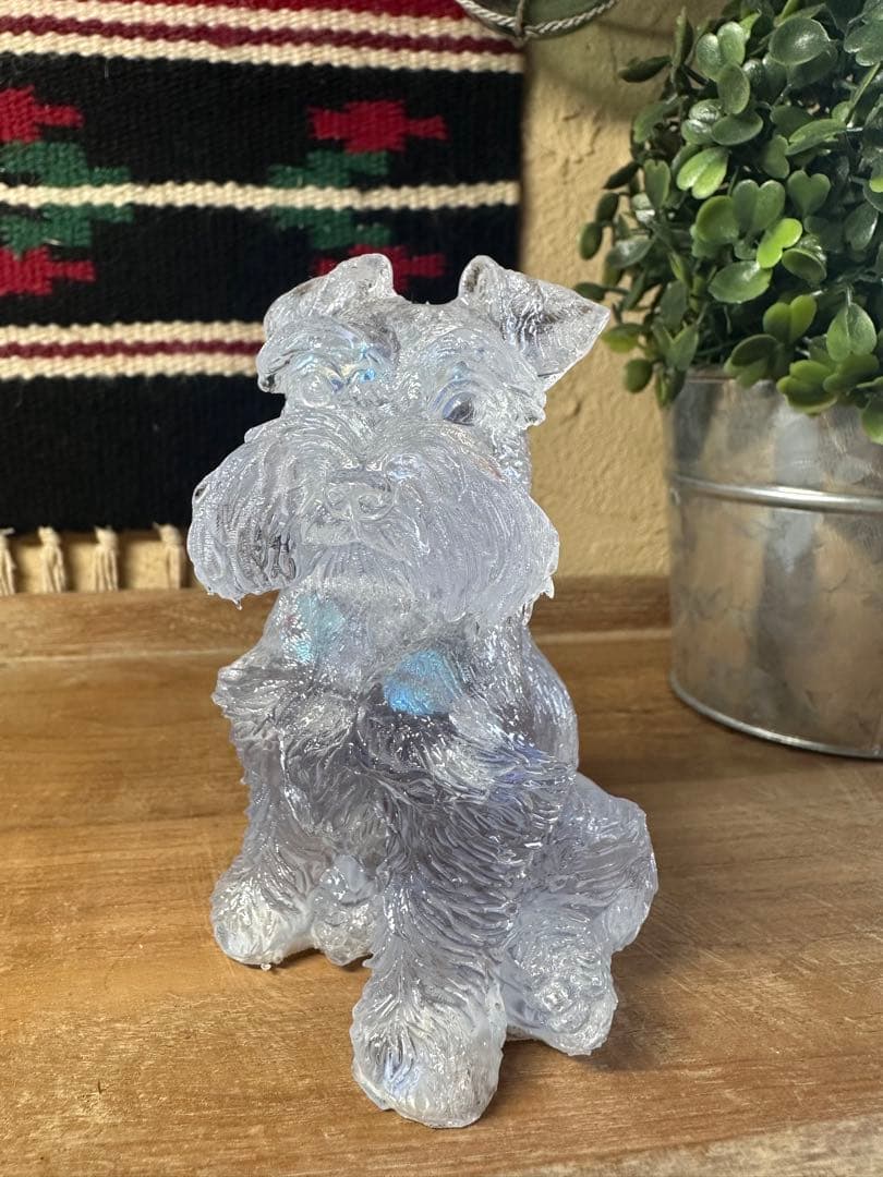 ミニチュアシュナウザー　クラッククォーツ　オーロラ水晶