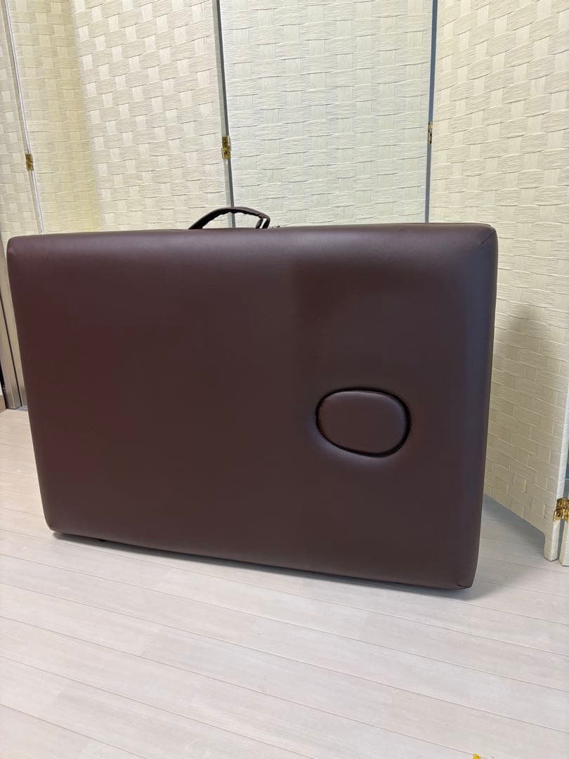 エステベッド　マッサージベッド　【ビューティーガレージ】