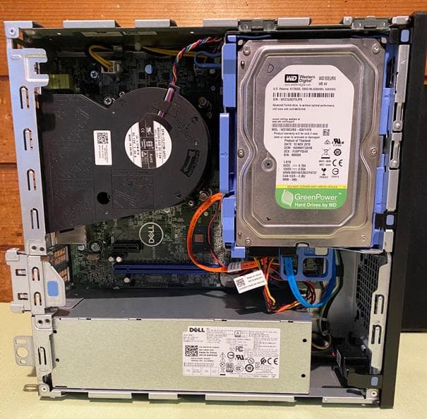 DELL OptiPlex3070 Small Form Factor・USED