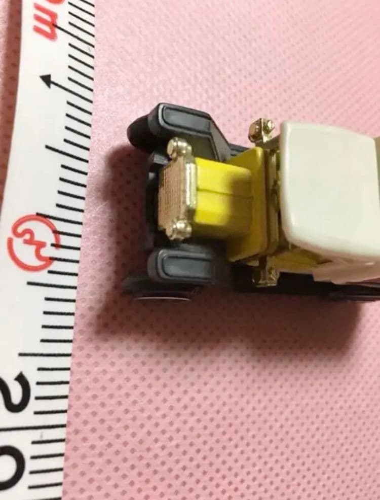 ミニカー✨黄色 海外デザイン