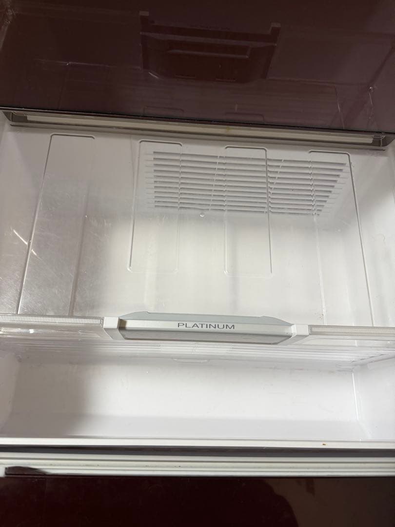 製氷機のみ故障　HITACHI 冷蔵庫 R-WK6200G 615L 黒