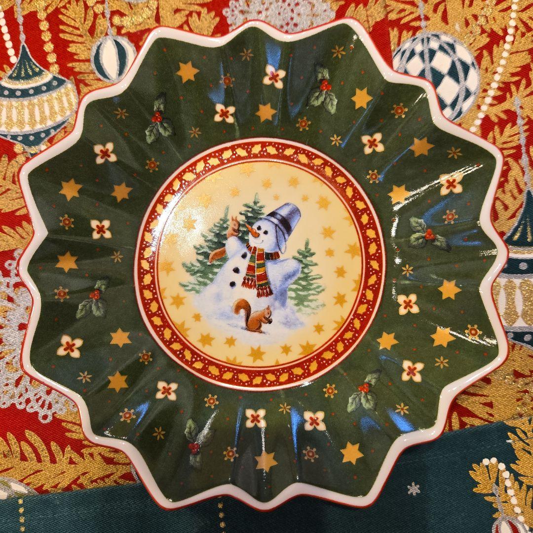ビレロイ&ボッホ　クリスマスデザイン 皿 4枚セット　ランチョンマット4枚付き
