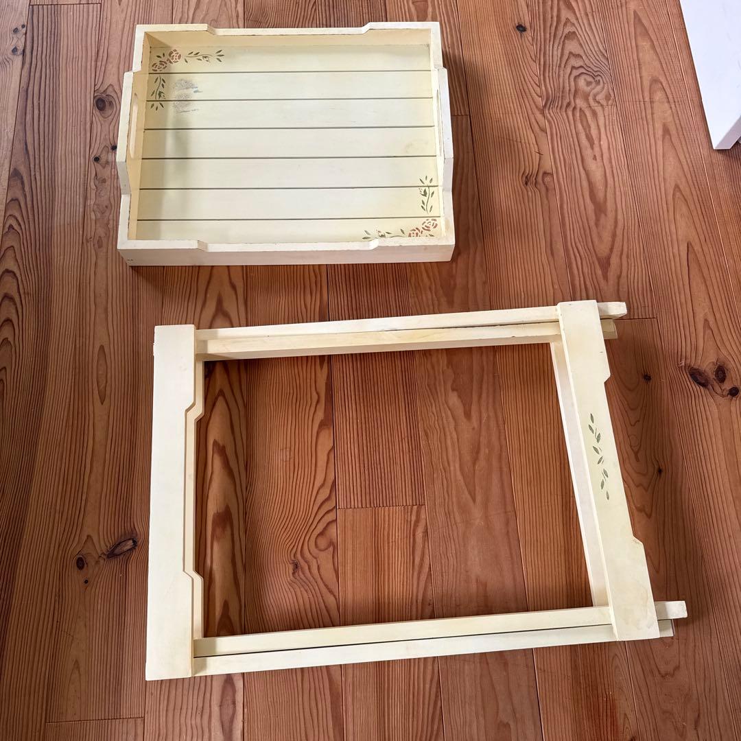 マニーステンシルローズホワイトファニチャー　トレーテーブル