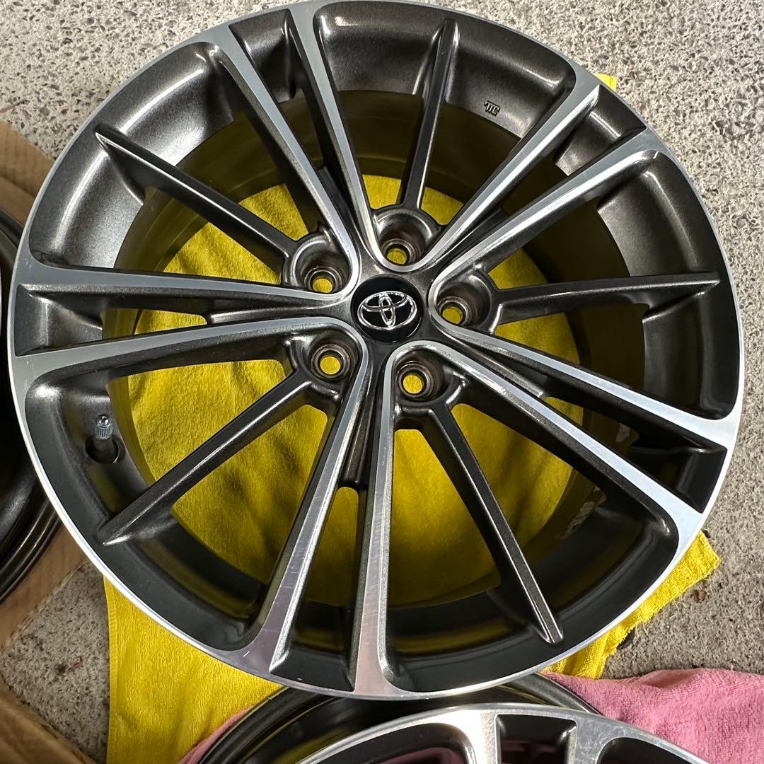 トヨタ純正ホイール