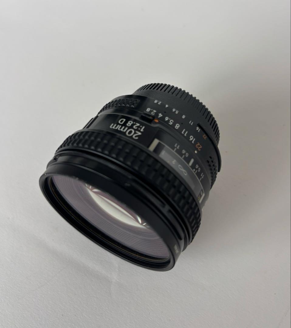 ニコン 広角 単焦点　Nikon AF NIKKOR 20mm F2.8