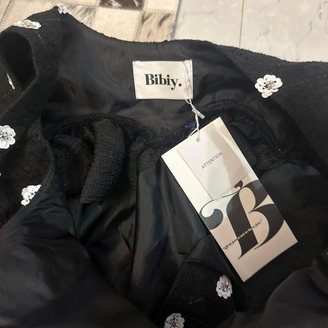 新品 紙タグ Bibiy. BIANCA BLOSSOM TOP BLACK 黒