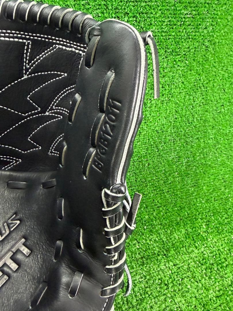 ＺＥＴＴ　ゼット　硬式　投手用　ネオステイタス　BPGB12011 左投げ