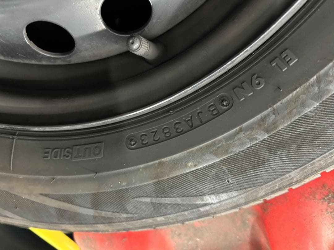 ルノー　カングー　純正15インチ　鉄ホイール+レグノタイヤ　4本セット