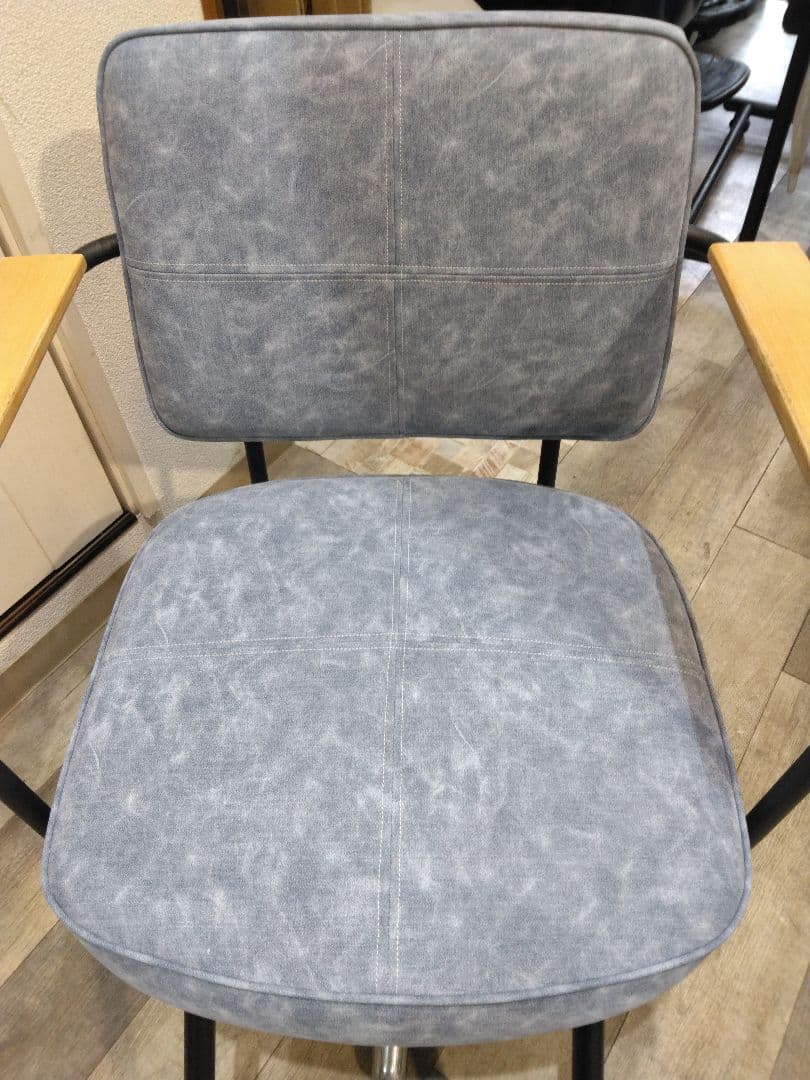 美容室マテリ椅子