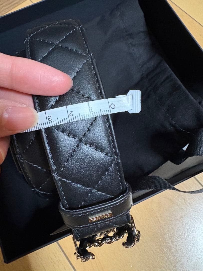 CHANEL ブラックレザー ベルト キルティング CCロゴ