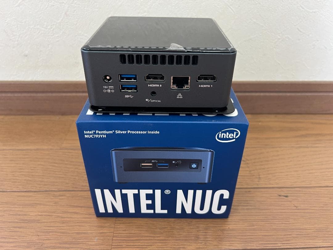 Intel NUC キット BOXNUC7PJYH
