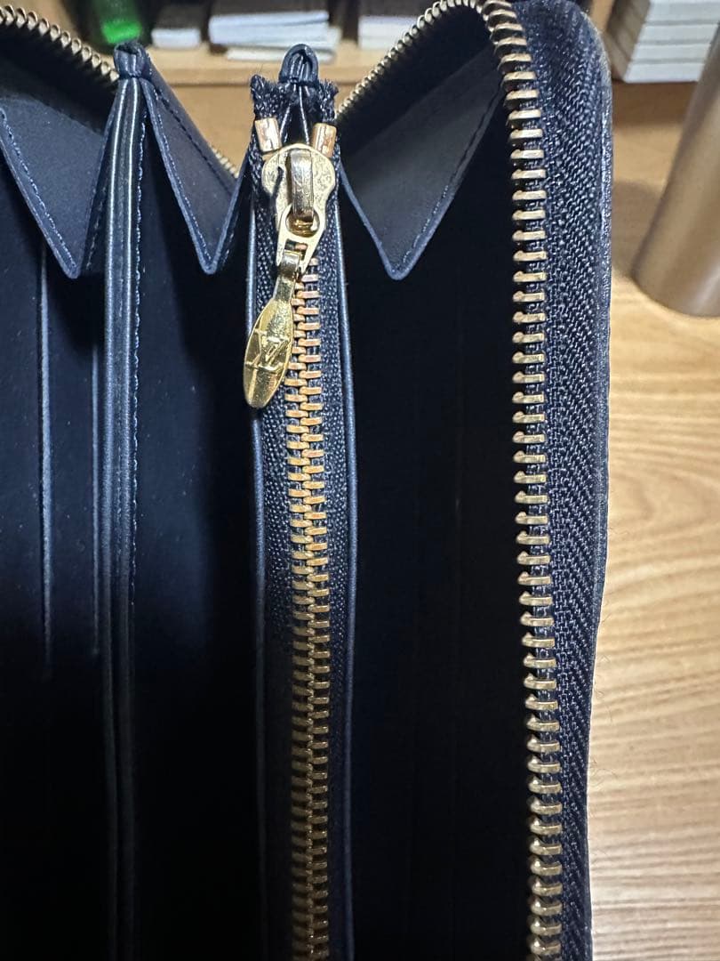 【箱付属品付き】ルイヴィトン モノグラム ヴェルニ ジッピーウォレット