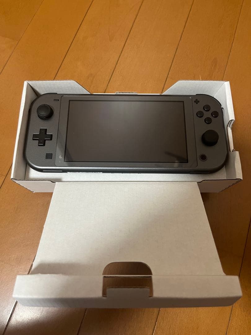 m*g様 Nintendo Switch Lite ディアルガ・パルキア 箱付
