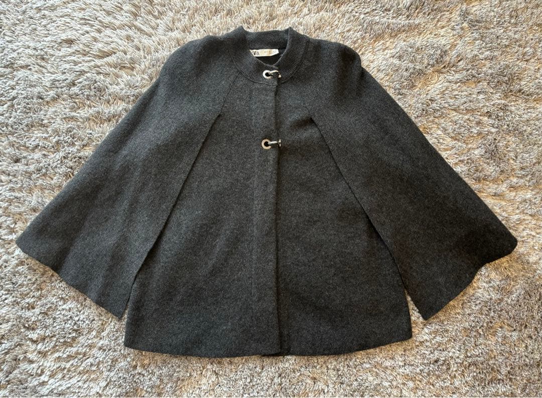 ZARA ニットケープコート　サイズS