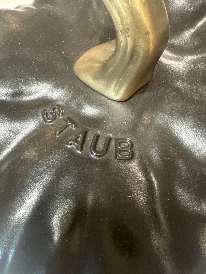 STAUB かぼちゃ型 鋳鉄鍋 黒