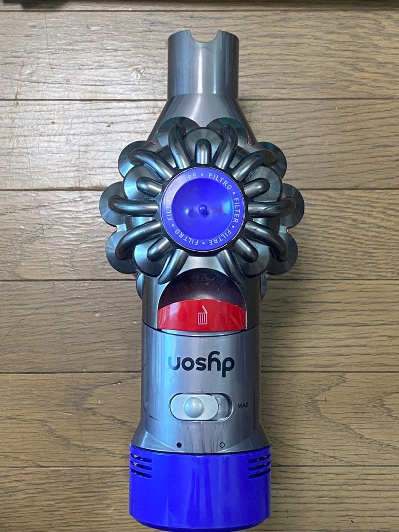 Dyson V8 Fluffy ダイソン ワイヤレススティッククリーナー